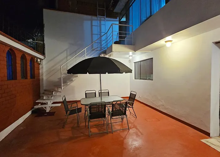 Casa Independiente Muy Cerca Al Centro Historico - Profesionales